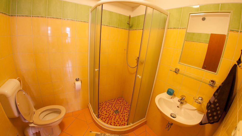 Penzion Zatisi Mikulov Rom bilde