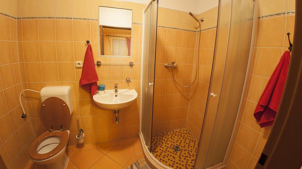 Penzion Zatisi Mikulov Rom bilde