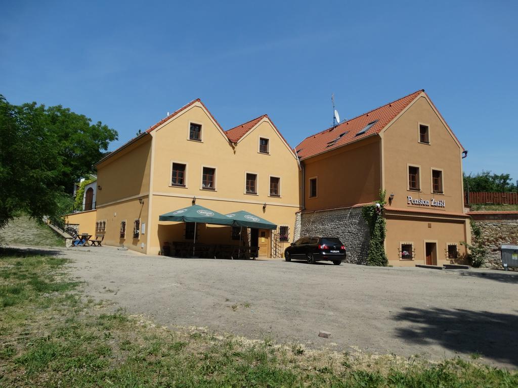 Penzion Zatisi Mikulov Eksteriør bilde